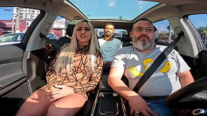 Evy Kethlyn veio para nossa carona e dessa vez o carro lotado aprontando nas ruas Thumb